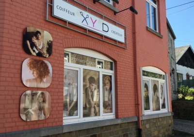 Habillage complet enseigne vitrine coiffeur XYD